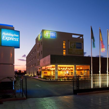 Holiday Inn Express Malaga Airport, An Ihg Hotel Exterior foto